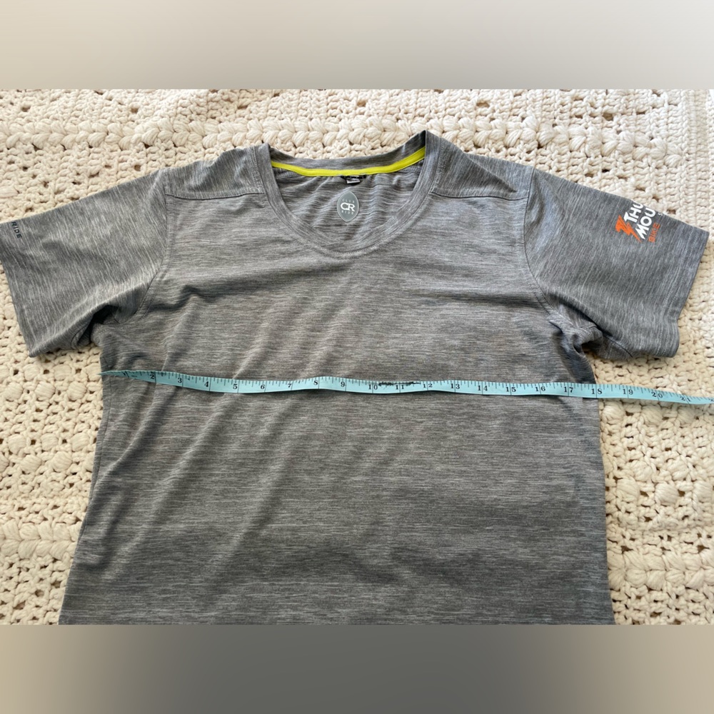 Club Ride Women’s Spire Essential Ride Tee Size Medium - Picture 3 of 10